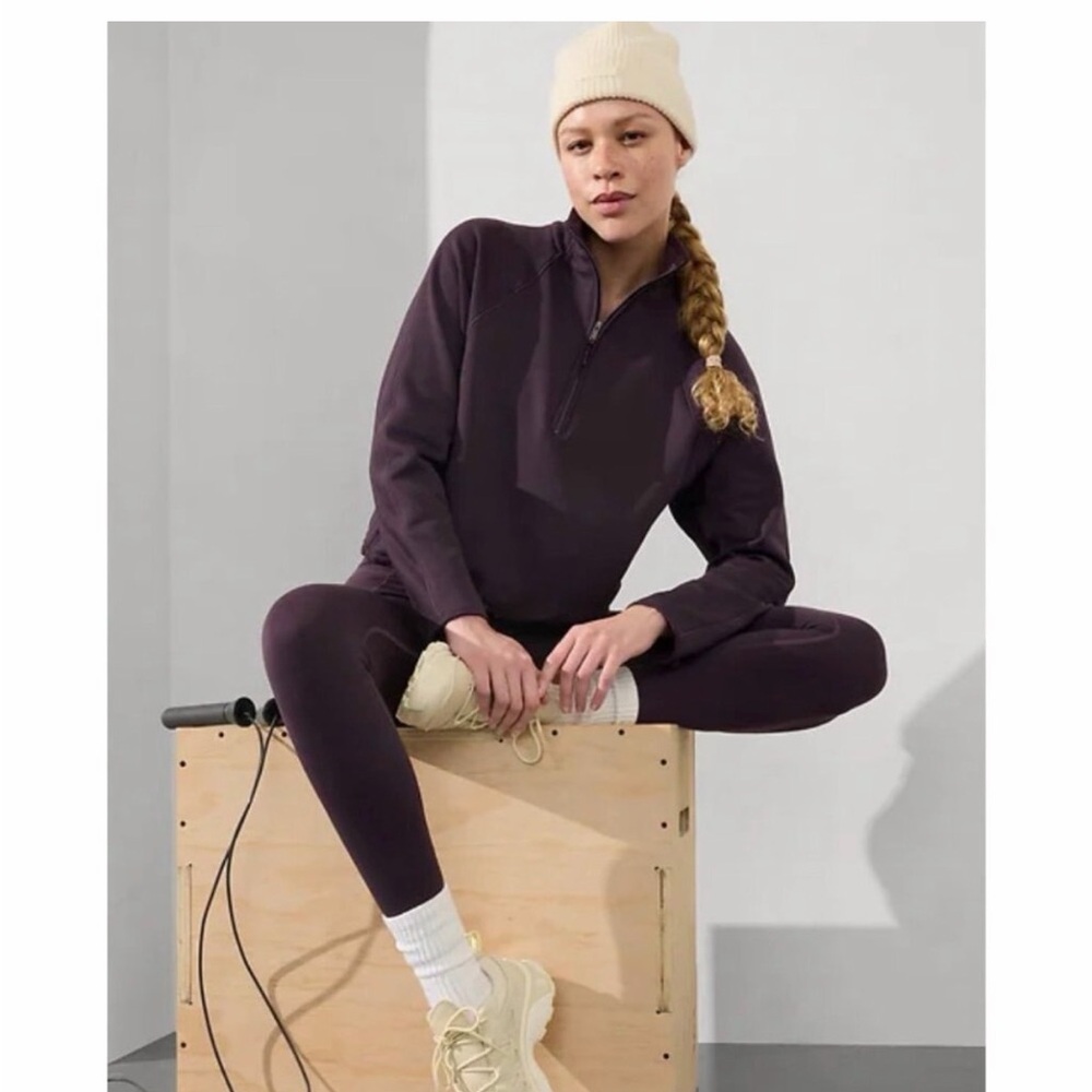 Athleta Altitude Edge 1/2 Zip Sweatshirt - Iris - Large - NWT